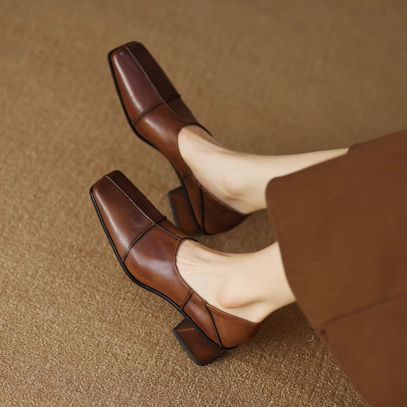 Simone · Square-Toe Block Heel Loafers